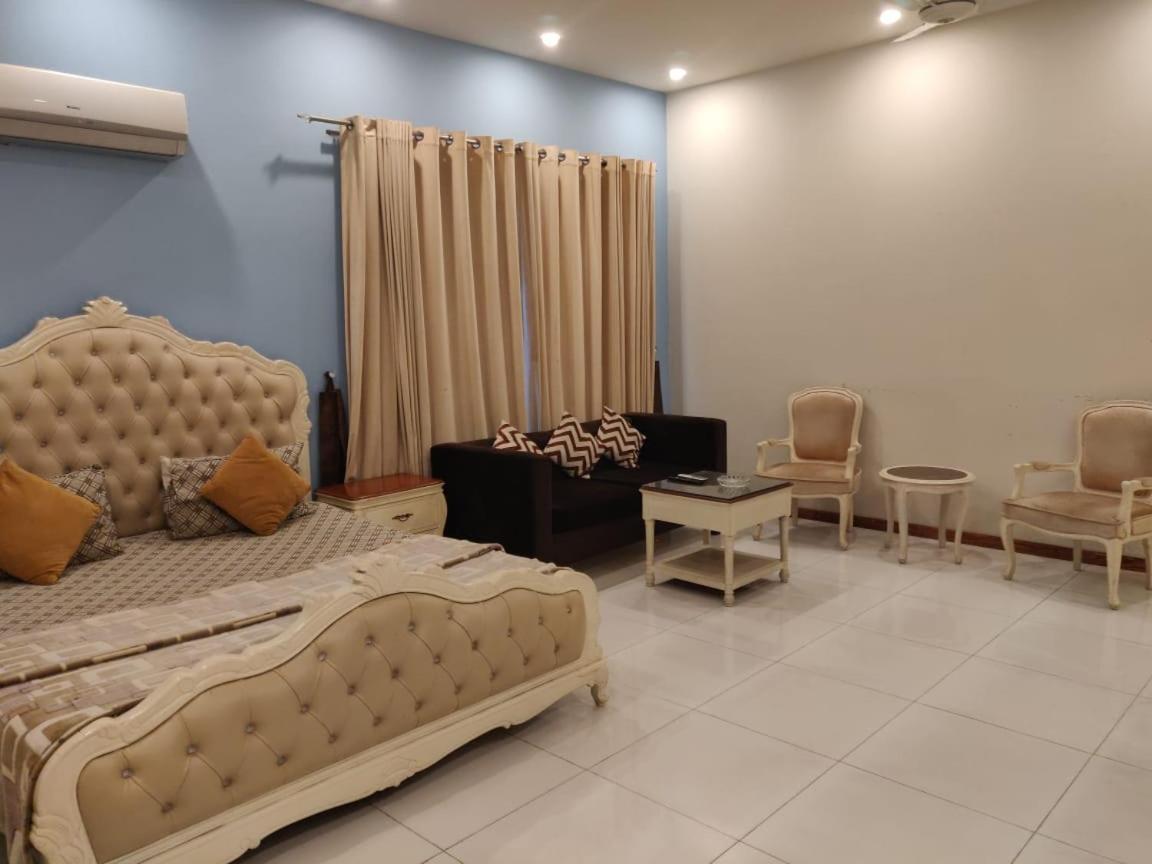 Zaib Guest House E-11 イスラマバード エクステリア 写真