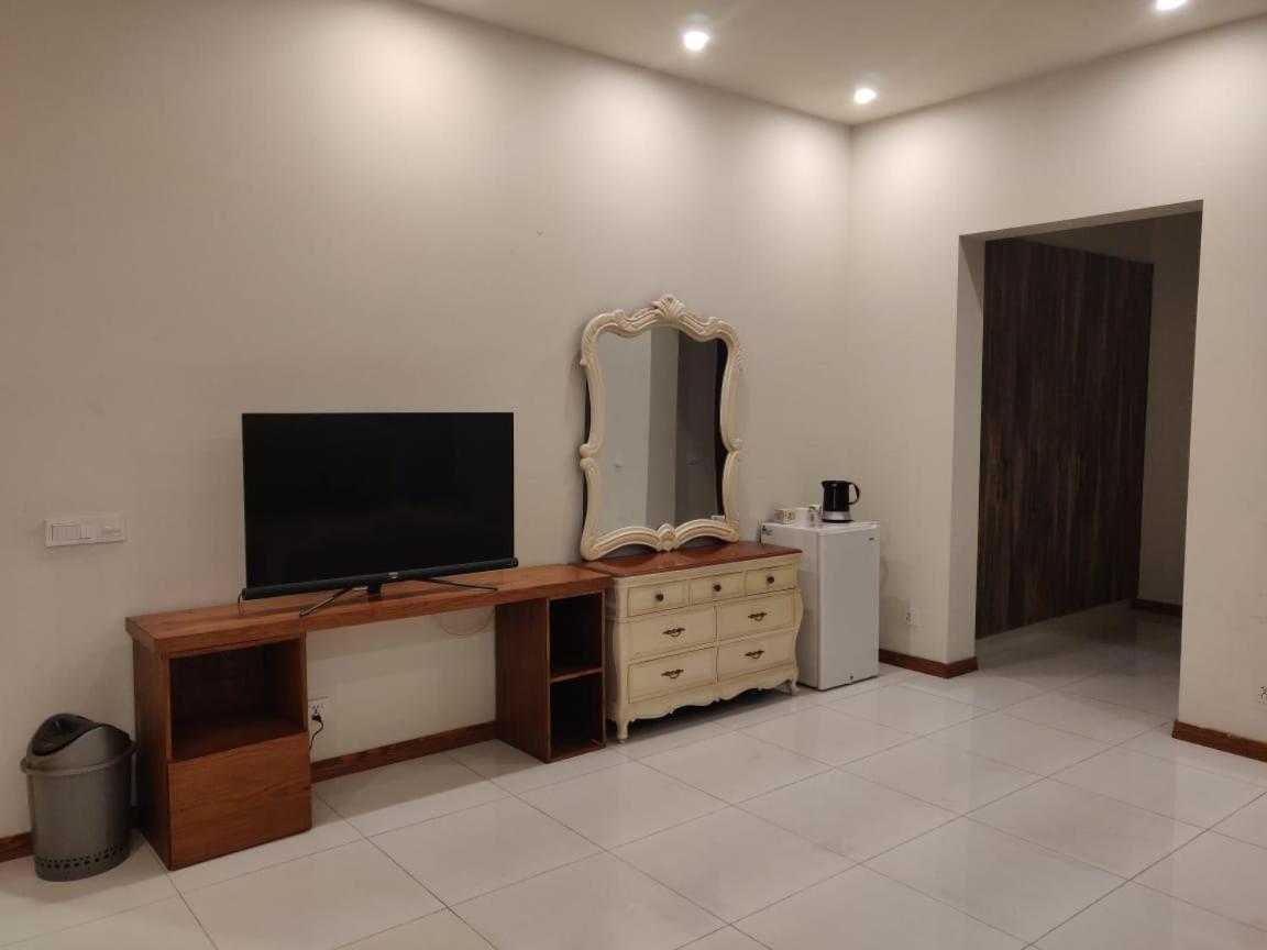 Zaib Guest House E-11 イスラマバード エクステリア 写真